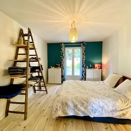 Charming, Quiet House 7 Minutes Walk From Center *